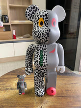 BE@RBRICK x Atmos x Staple 100% & 400% 灰色 (Staple 创始人 Jeff Ng 签名)